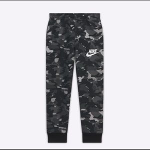 Nike Joggers Size 6
